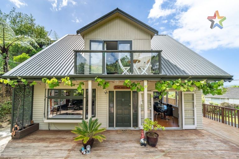 Photo of property in 168 Miromiro Road, Normandale, Lower Hutt, 5010