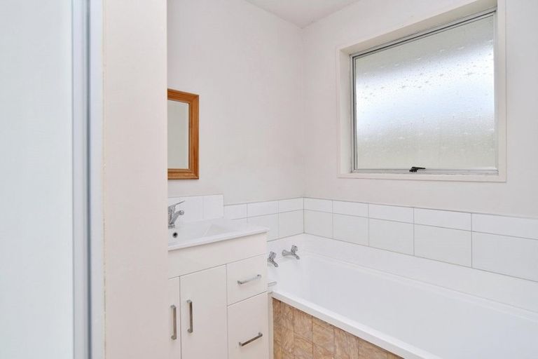 Photo of property in 28a Korora Street, Bromley, Christchurch, 8062