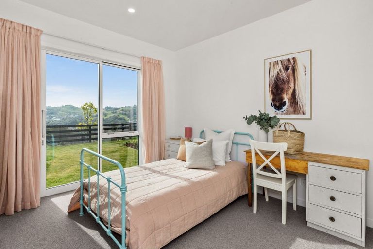 Photo of property in 5 Te Roera Drive, Taradale, Napier, 4112