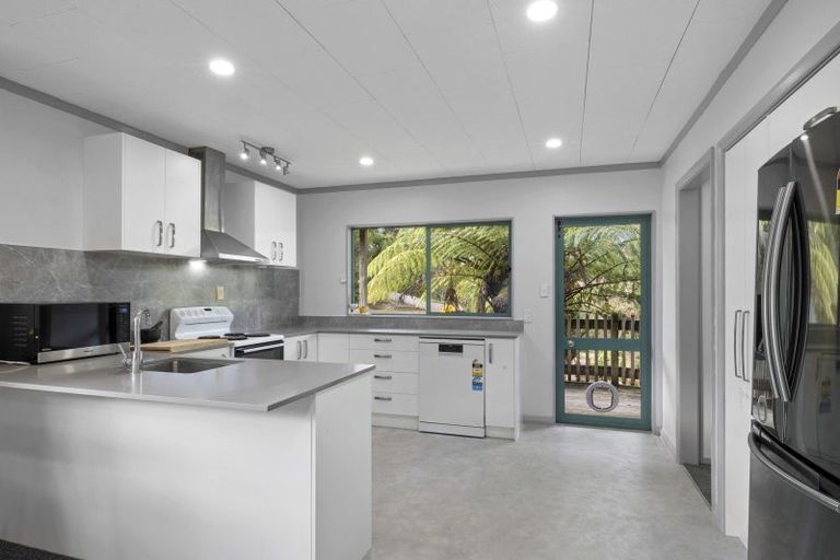 Photo of property in 39 Carlton Terrace, Westown, New Plymouth, 4310