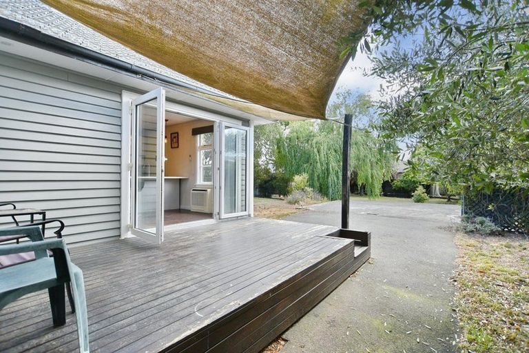 Photo of property in 27 Burwood Road, Burwood, Christchurch, 8083