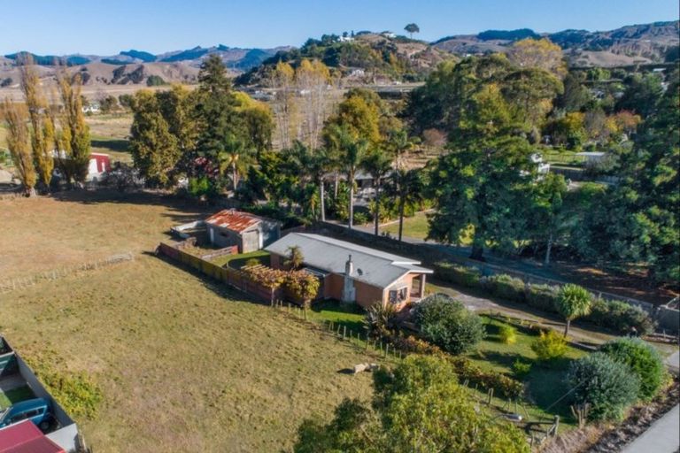 Photo of property in 555 Main North Road, Bay View, Napier, 4104