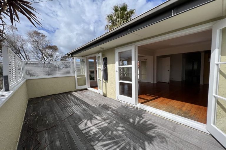 Photo of property in 2/5 Quebec Road, Milford, Auckland, 0620