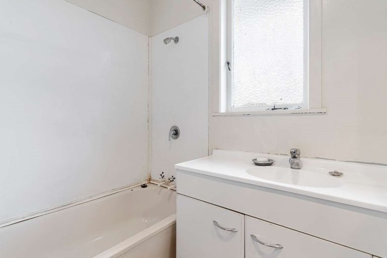 Photo of property in 136 Weymouth Road, Manurewa, Auckland, 2102