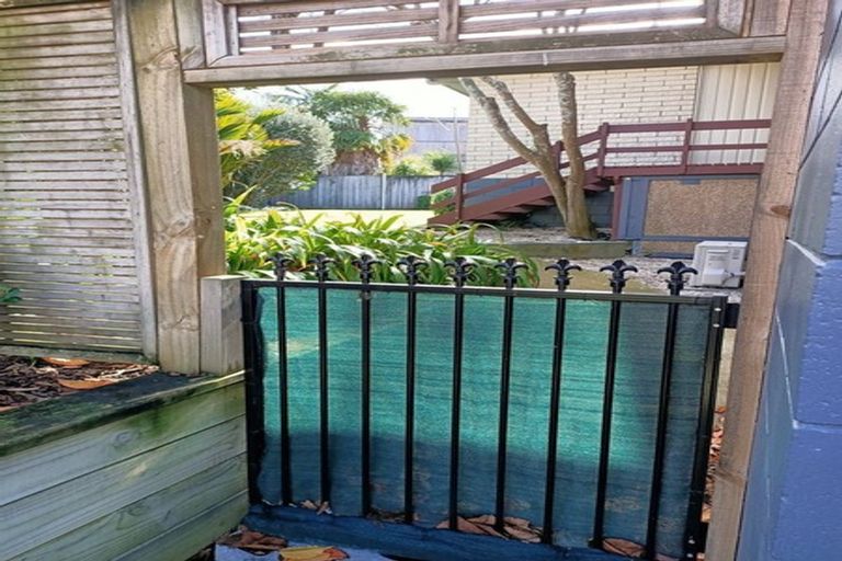 Photo of property in 127 Welcome Bay Road, Welcome Bay, Tauranga, 3112