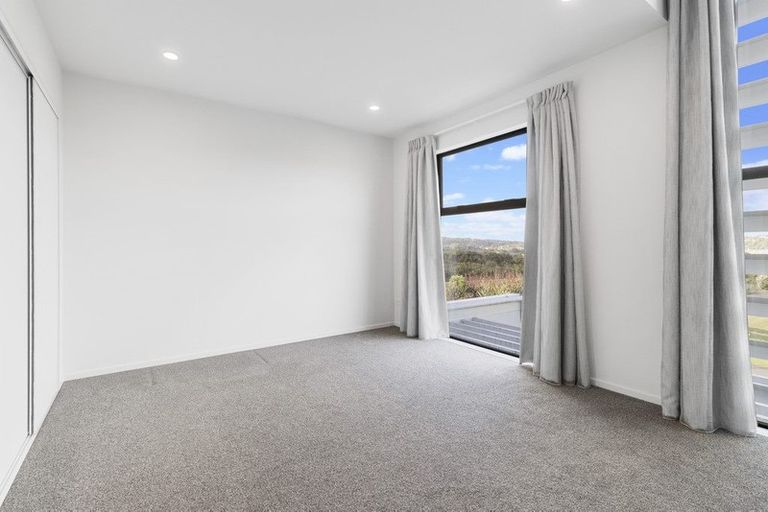 Photo of property in 40 Memorial Park Lane, Hobsonville, Auckland, 0618