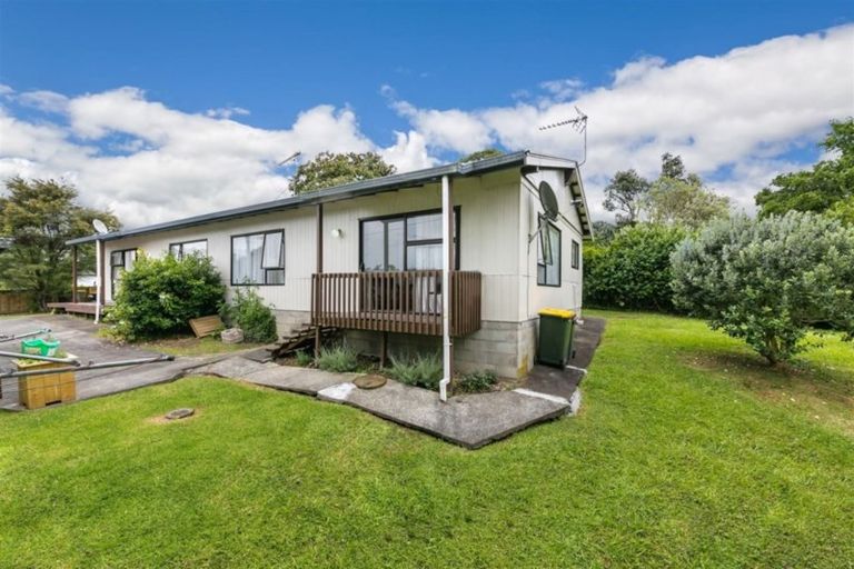 Photo of property in 134 Triangle Road, Massey, Auckland, 0614