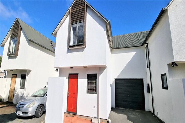 Photo of property in 2/35 Walpole Street, Waltham, Christchurch, 8023