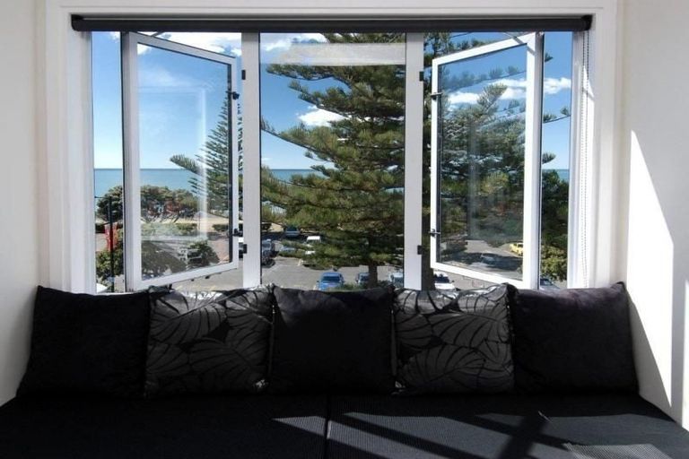 Photo of property in 251 Marine Parade, Napier South, Napier, 4110