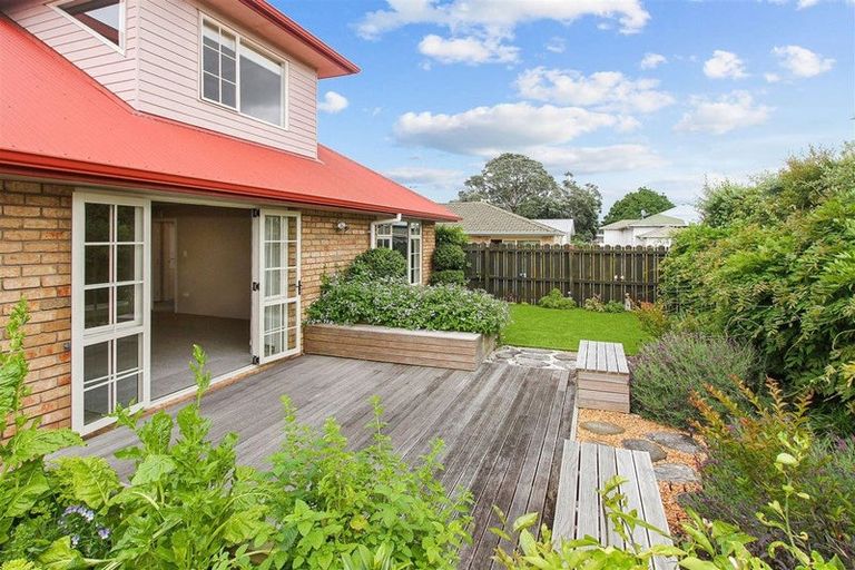 Photo of property in 11 Albert Street, Pukekohe, 2120