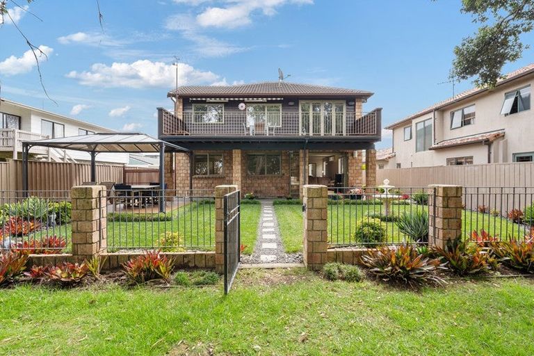 Photo of property in 165a Centreway Road, Orewa, 0931