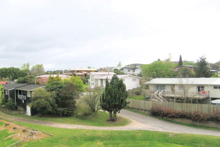 Photo of property in 80 Taharepa Road, Hilltop, Taupo, 3330