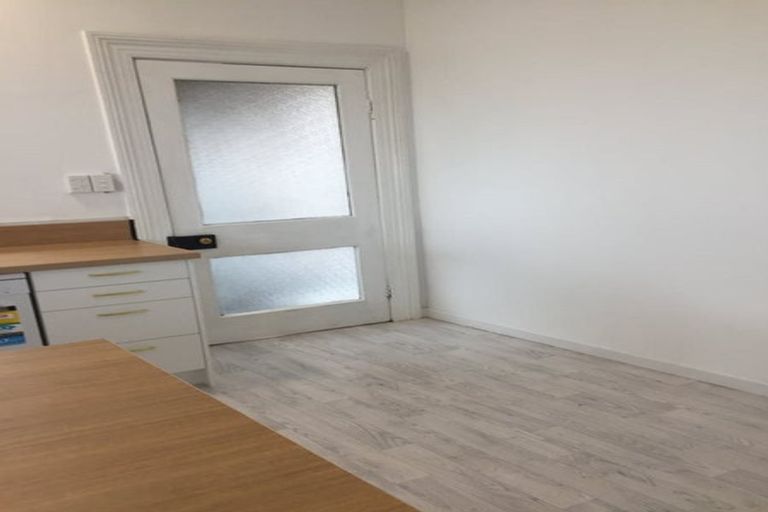 Photo of property in 21 Wharfe Street, South Hill, Oamaru, 9400