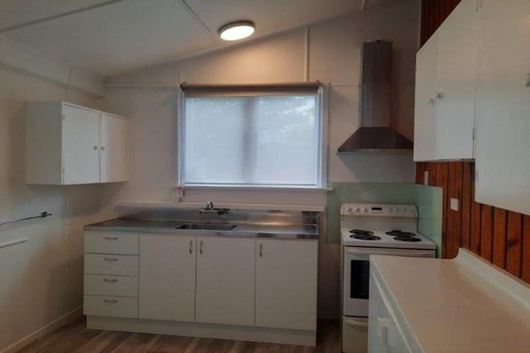 Photo of property in 56 Aikmans Road, Merivale, Christchurch, 8014