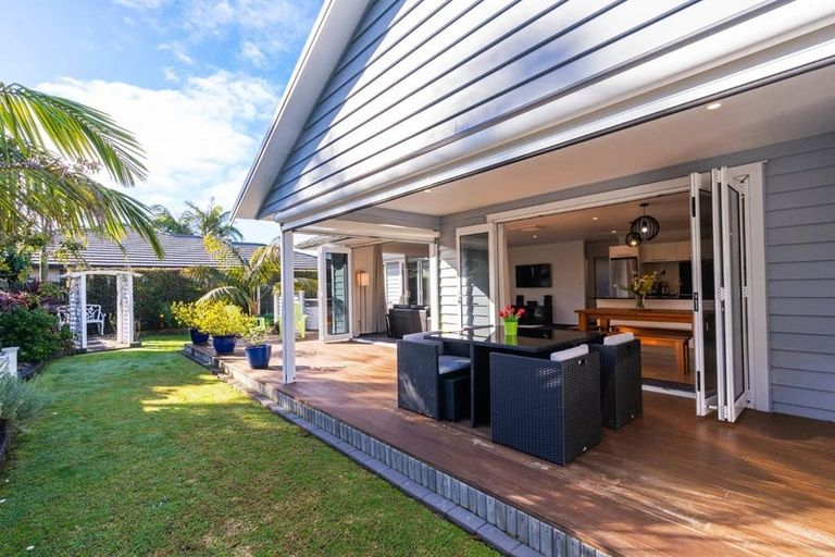 Photo of property in 20 Bermuda Place, One Tree Point, 0118