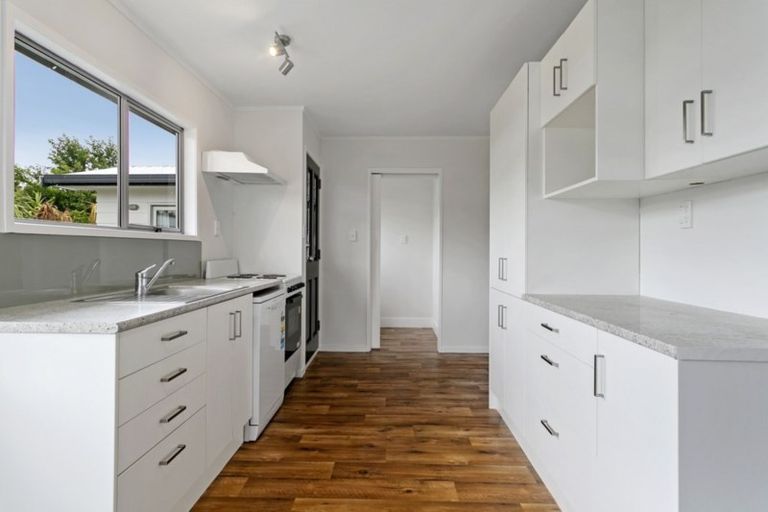 Photo of property in 35 Otupai Street, Two Mile Bay, Taupo, 3330