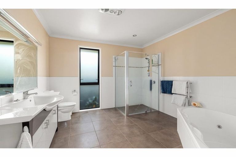 Photo of property in 2 Pickmere Lane, Kerikeri, 0230