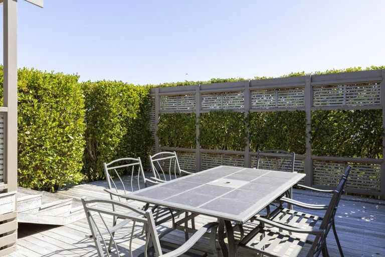 Photo of property in 5 Kempton Place, Richmond Heights, Taupo, 3330