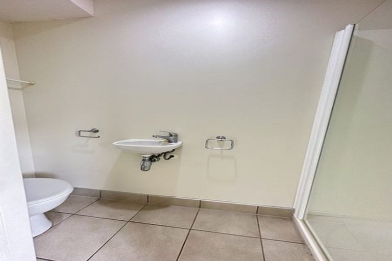 Photo of property in 40 Albionvale Road, Glen Eden, Auckland, 0602