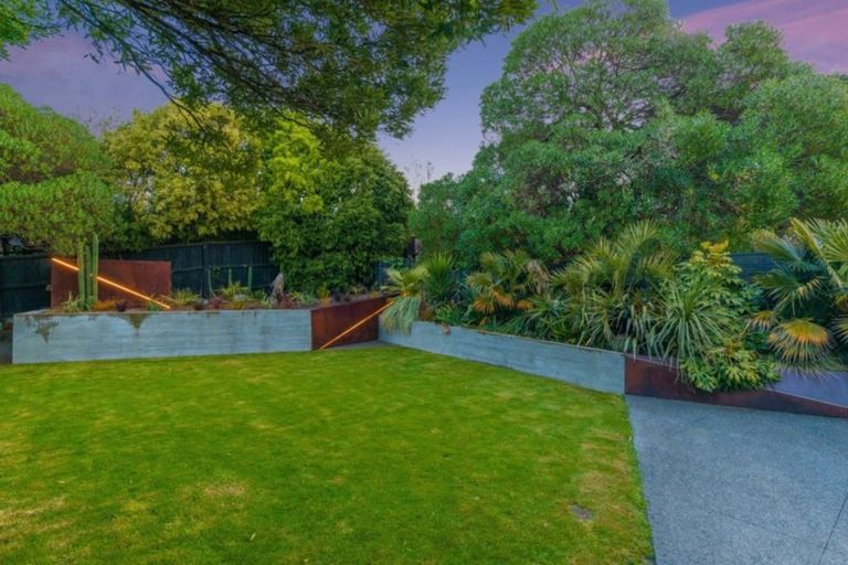 Photo of property in 24 Larnach Street, Waimairi Beach, Christchurch, 8083