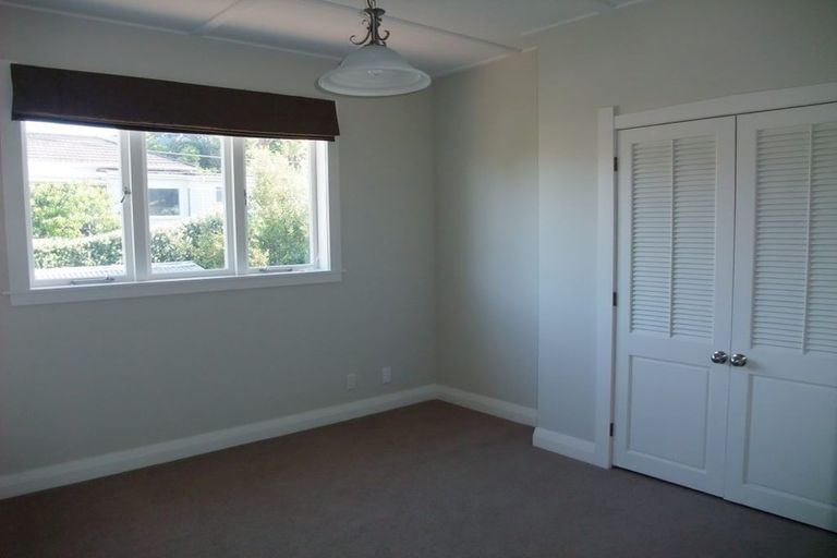 Photo of property in 2/52 Richmond Avenue, Northcote Point, Auckland, 0627