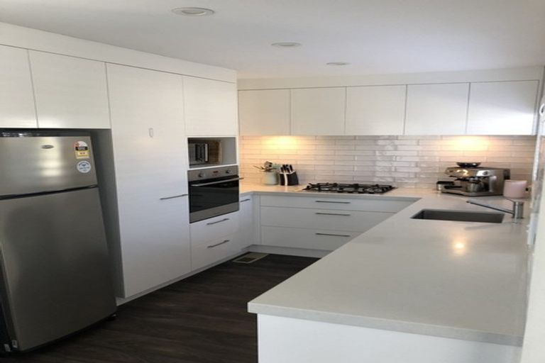 Photo of property in 2/11 Ripon Crescent, Meadowbank, Auckland, 1072