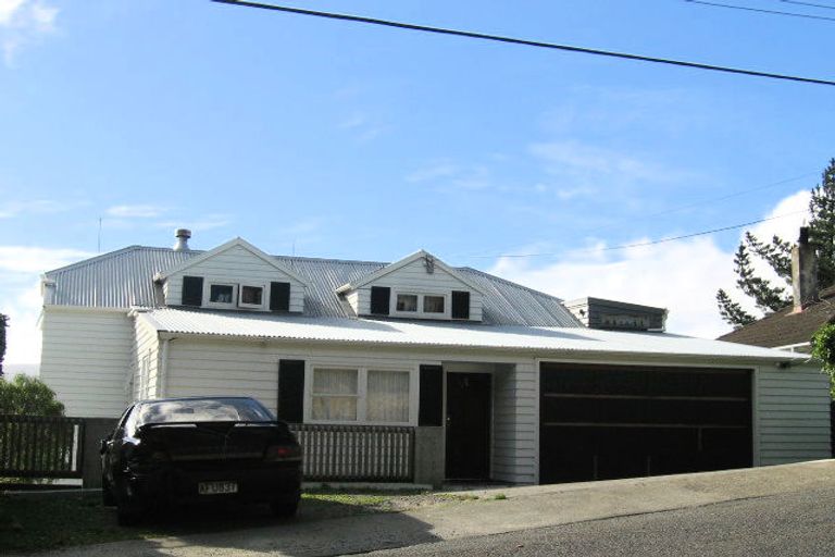 Photo of property in 13 August Street, Stokes Valley, Lower Hutt, 5019