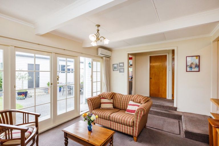 Photo of property in 5 Hardie Street, Hokowhitu, Palmerston North, 4410