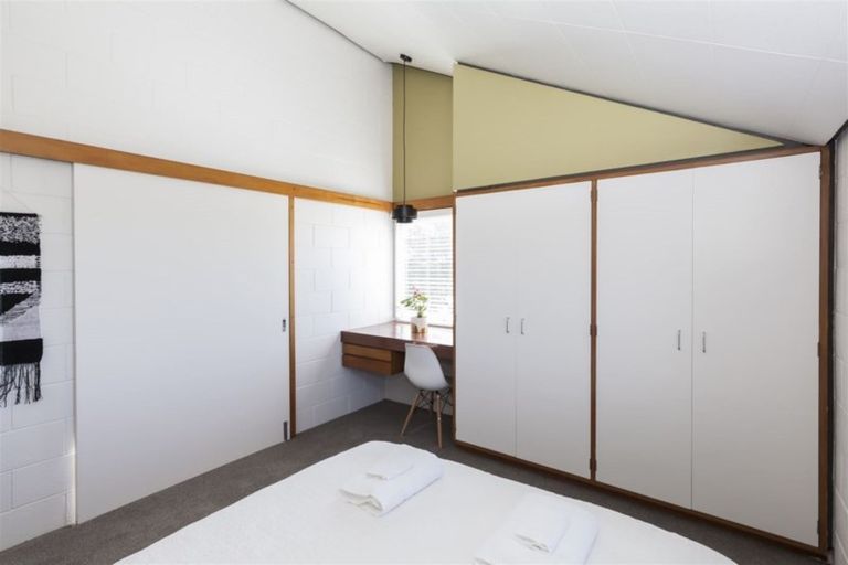 Photo of property in 21 Newbridge Place, Ilam, Christchurch, 8041