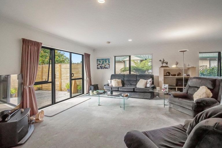 Photo of property in 14 Governor Grey Road, Snells Beach, 0920