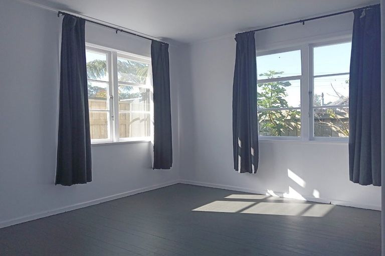 Photo of property in 43a Black Beech Street, Birchville, Upper Hutt, 5018