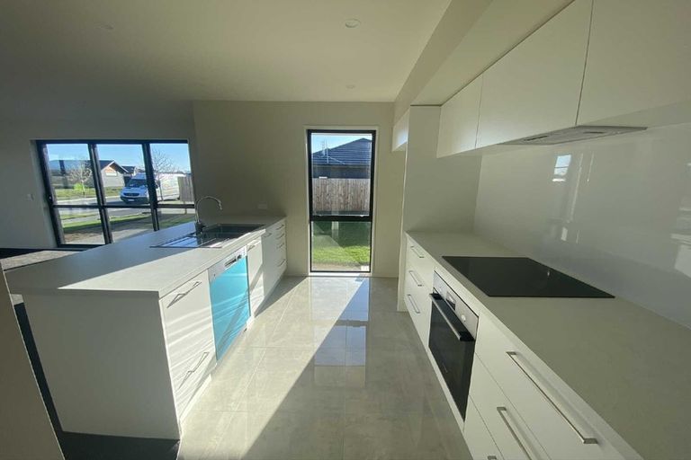 Photo of property in 33 Fearne Drive, Woodend, 7610