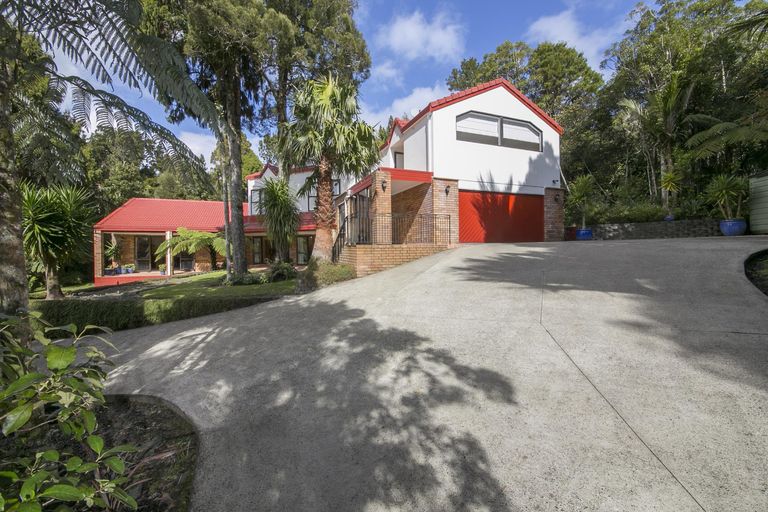 Photo of property in 789 Scenic Drive, Henderson Valley, Auckland, 0612