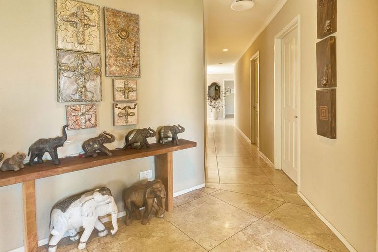 Photo of property in 350 Owhiwa Road, Parua Bay, Onerahi, 0192