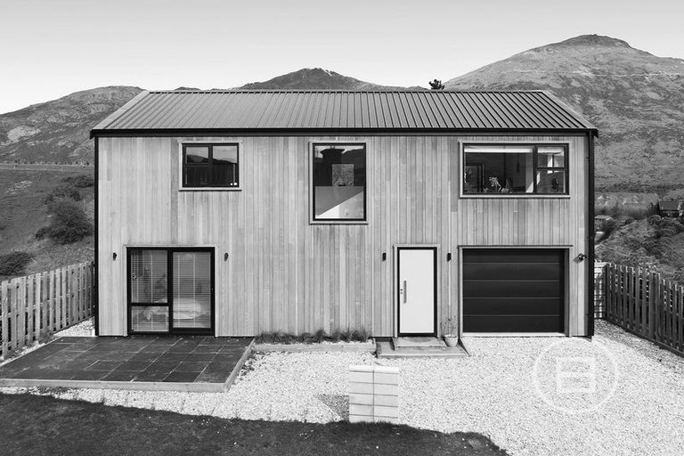 Photo of property in 15 Lorne Street, Lake Hayes, Queenstown, 9304