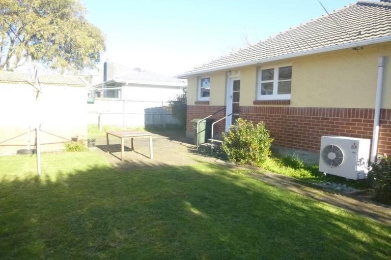 Photo of property in 8 Kiwi Street, Heretaunga, Upper Hutt, 5018
