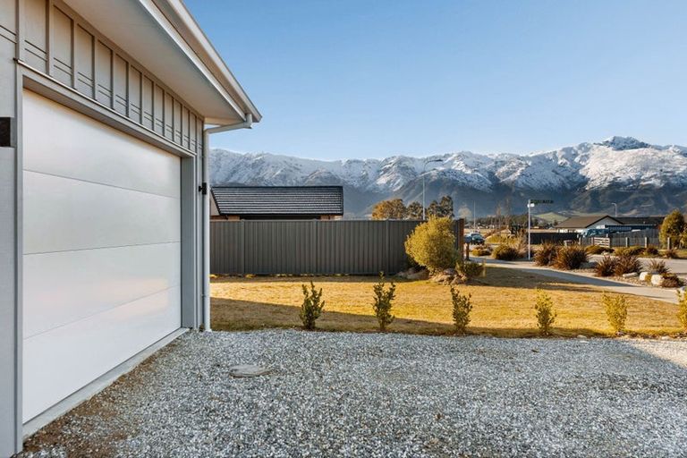 Photo of property in 27 Timsfield Drive, Lake Hawea, 9382