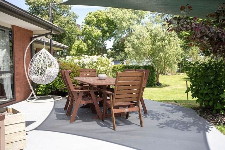 Photo of property in 58 High Street, Southbridge, 7602