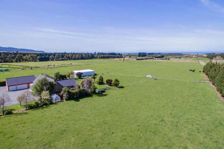 Photo of property in 146 Double Corner Road, Amberley, 7481