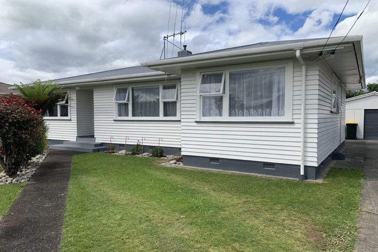 Photo of property in 16 Cornwall Street, Levin, 5510