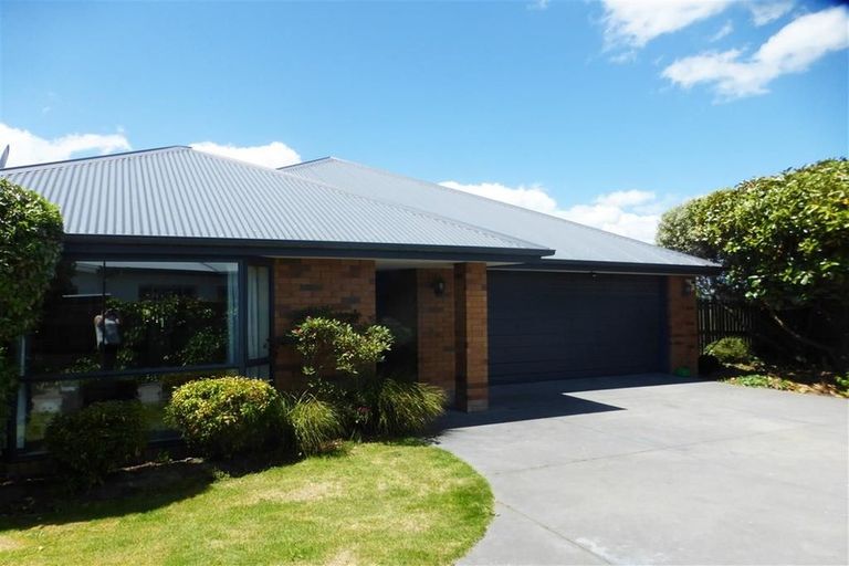 Photo of property in 4 Springwater Avenue, Northwood, Christchurch, 8051