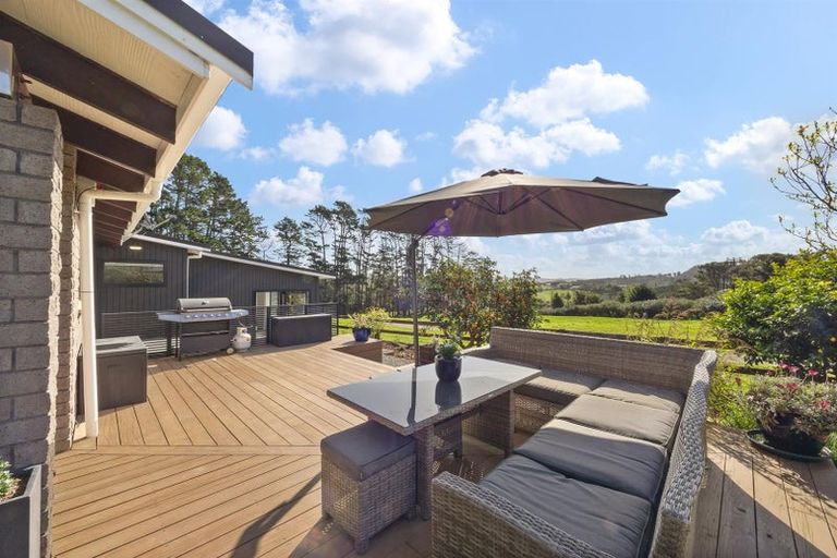 Photo of property in 1115 State Highway 16, Waimauku, 0883