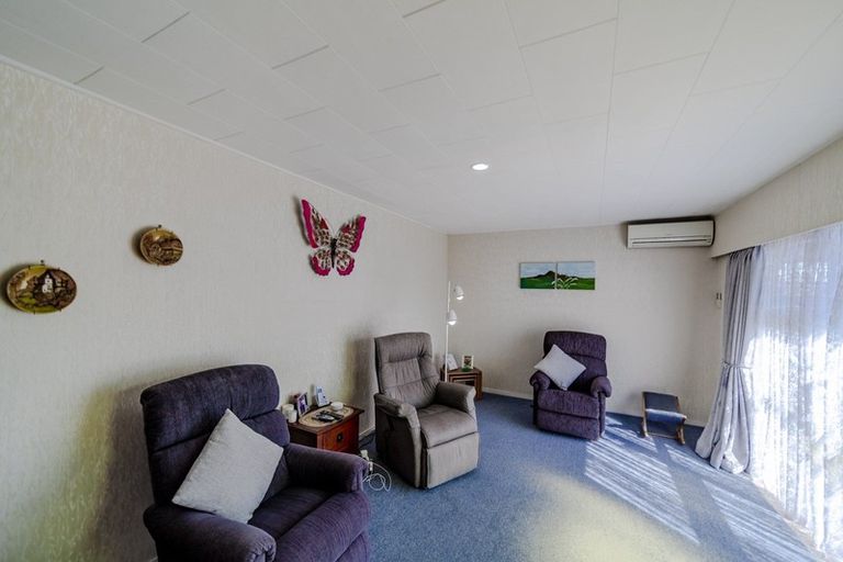 Photo of property in 17 Guildford Street, Tamatea, Napier, 4112