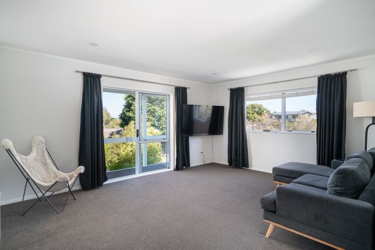 Photo of property in 108 Tamatea Road, Taupo, 3330