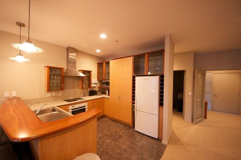 Photo of property in Stadium Garden Flats, 503/107 Thorndon Quay, Pipitea, Wellington, 6011