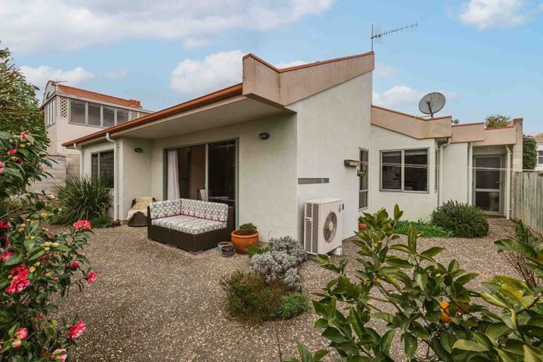 Photo of property in 9a Chambers Street, Havelock North, 4130