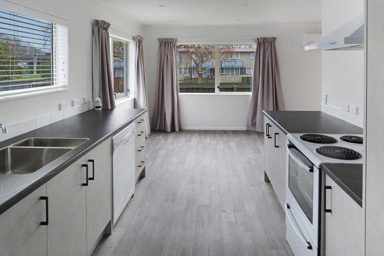 Photo of property in 26 Harrison Crescent, Avalon, Lower Hutt, 5011