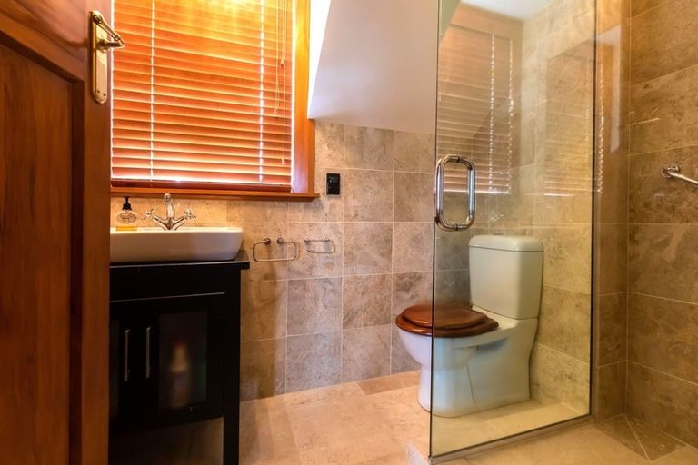 Photo of property in 29 Leinster Road, Merivale, Christchurch, 8014