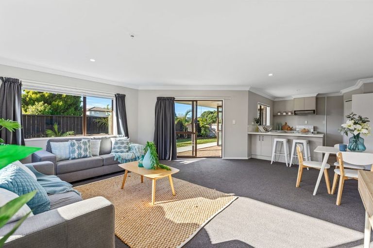 Photo of property in 40a Dickson Road, Papamoa Beach, Papamoa, 3118