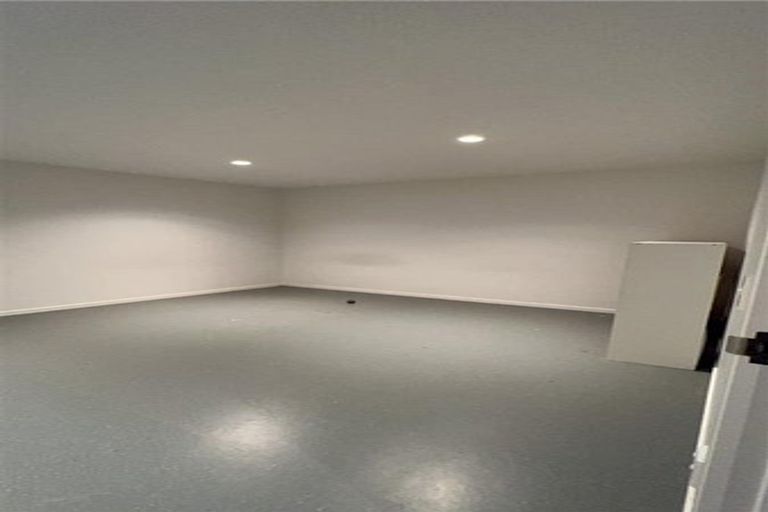 Photo of property in 383 Adelaide Road, Newtown, Wellington, 6021